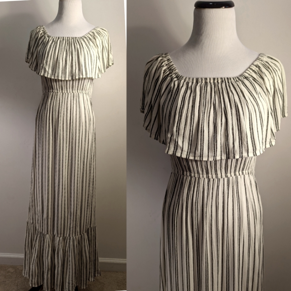 Billabong Off the Shoulder Maxi Dress, size Med. Boho, ivory w/ blk stripes